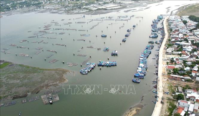 Việt Nam hướng tới quốc gia biển mạnh: chiến lược kinh tế biển mới