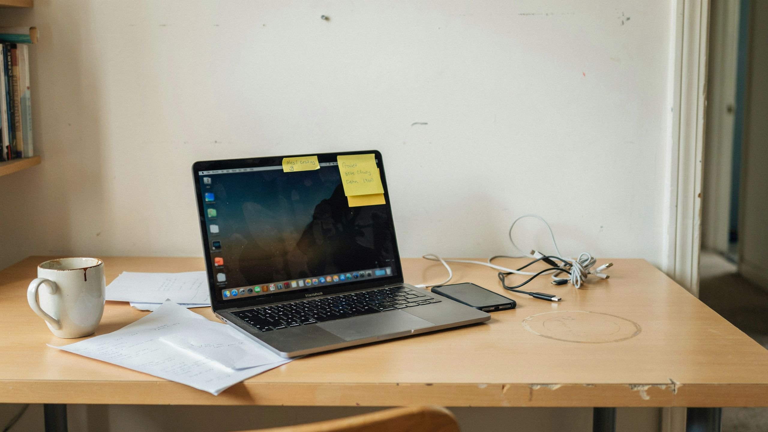 The Hidden Desk Clutter Quietly Stealing Your Focus