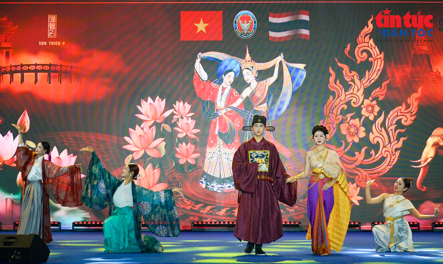 Nửa thế kỷ quan hệ Việt Nam - Thái Lan: từ ngoại giao tới đối tác chiến lược toàn diện