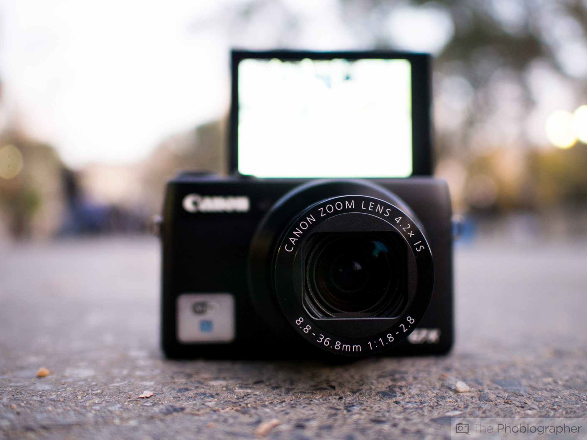 Why Compact Cameras Are Winning the Search Wars