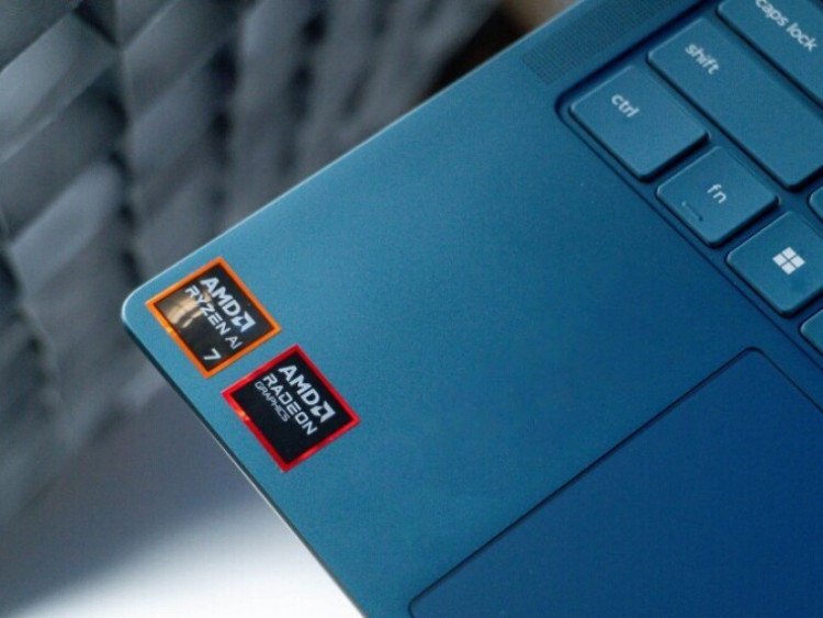 Sinh viên năm 3, 4 nên nâng cấp hay mua laptop mới?
