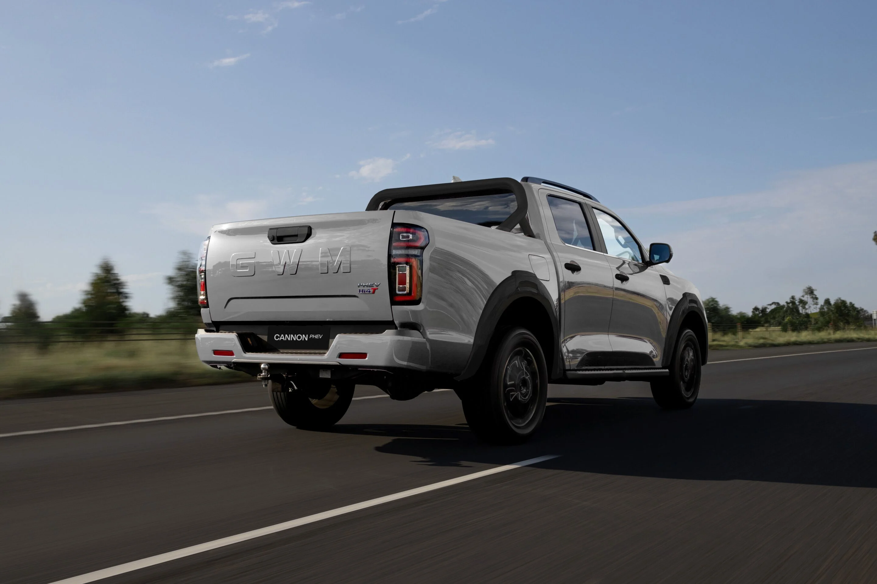 GWM’s Plug-in Hybrid Utes vs Traditional Trucks: Which To Buy