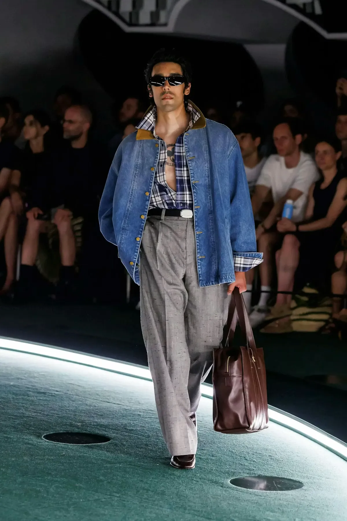 Power Shoulders and Oversized Blazers: How to Own the Maximalist Suit