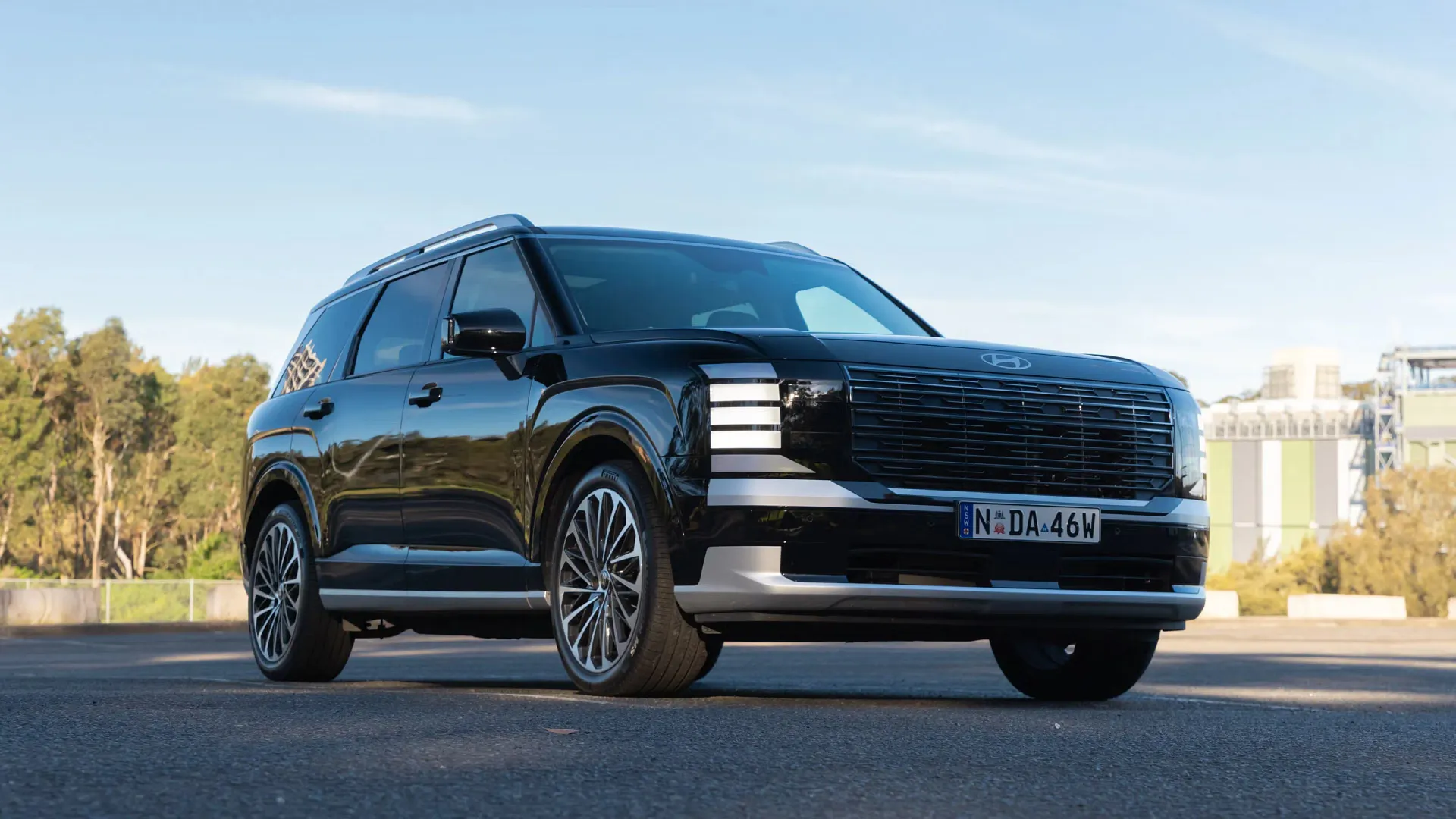 Budget-Friendly Family SUVs: Dacia Bigster vs Hyundai Palisade