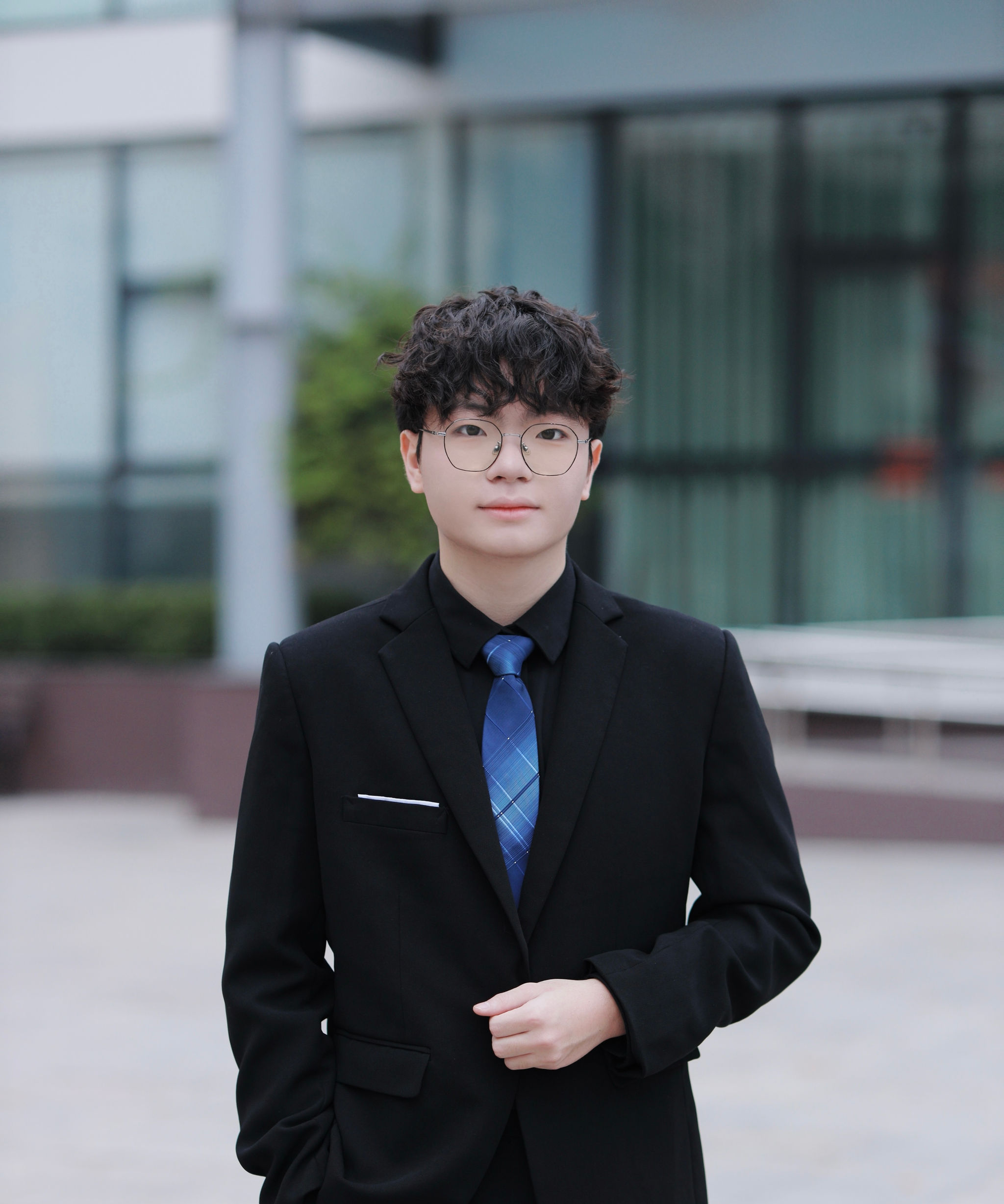 Ba học sinh vượt qua khó khăn, viết nên giấc mơ đại học
