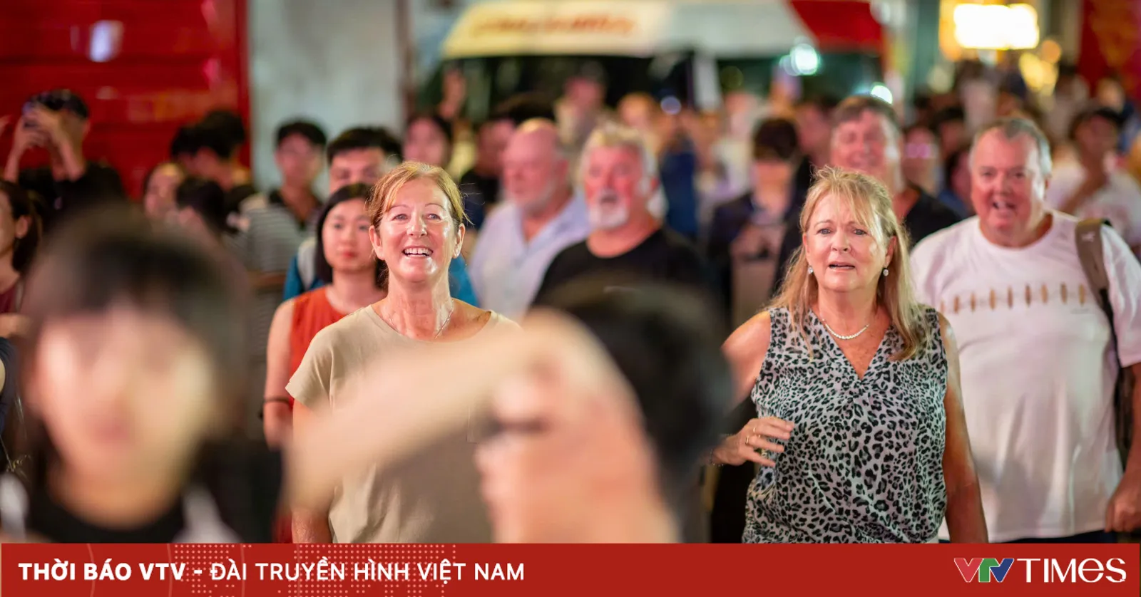 Vì sao du khách quốc tế chuyển hướng sang du lịch Việt Nam