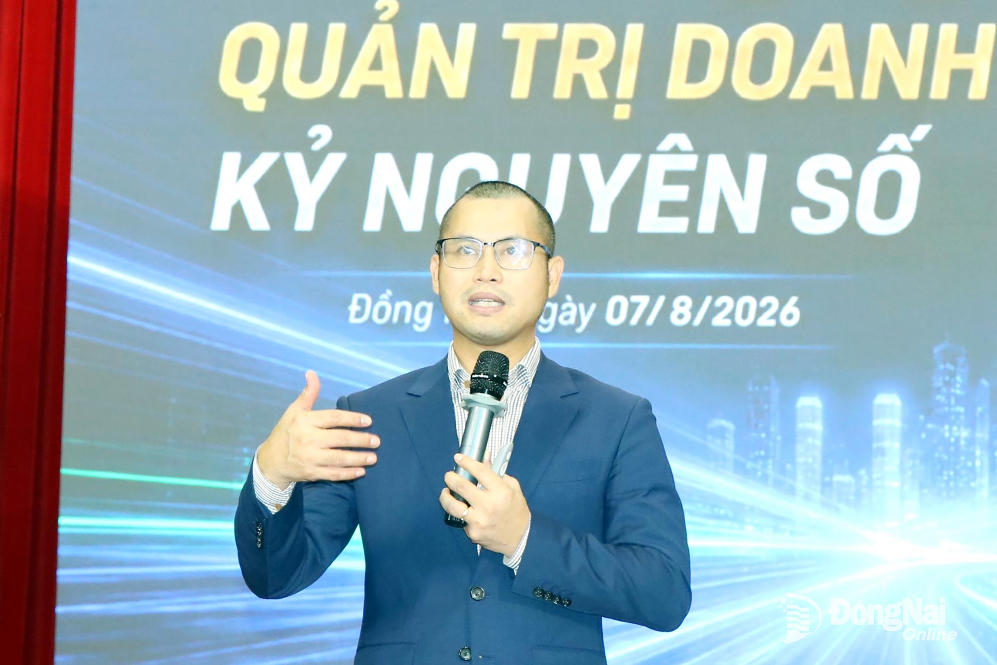 Từ quản lý thủ công đến AI tự động trong quản trị nhân sự