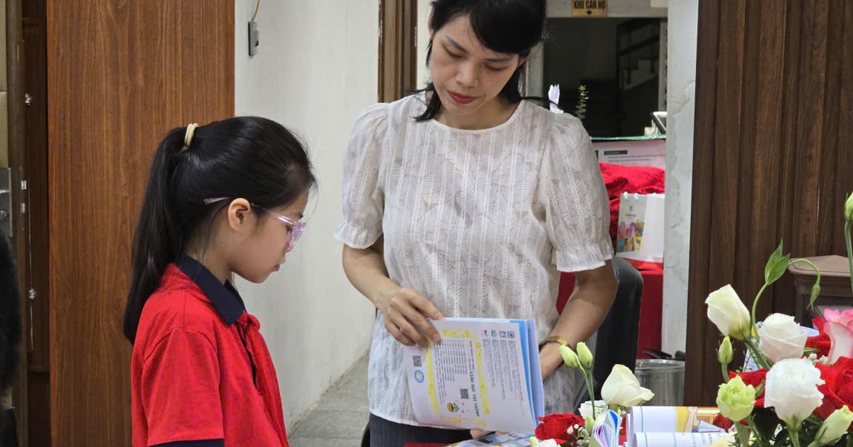 Chuẩn bị sách giáo khoa trước năm học mới: Phụ huynh không được phép chậm chân