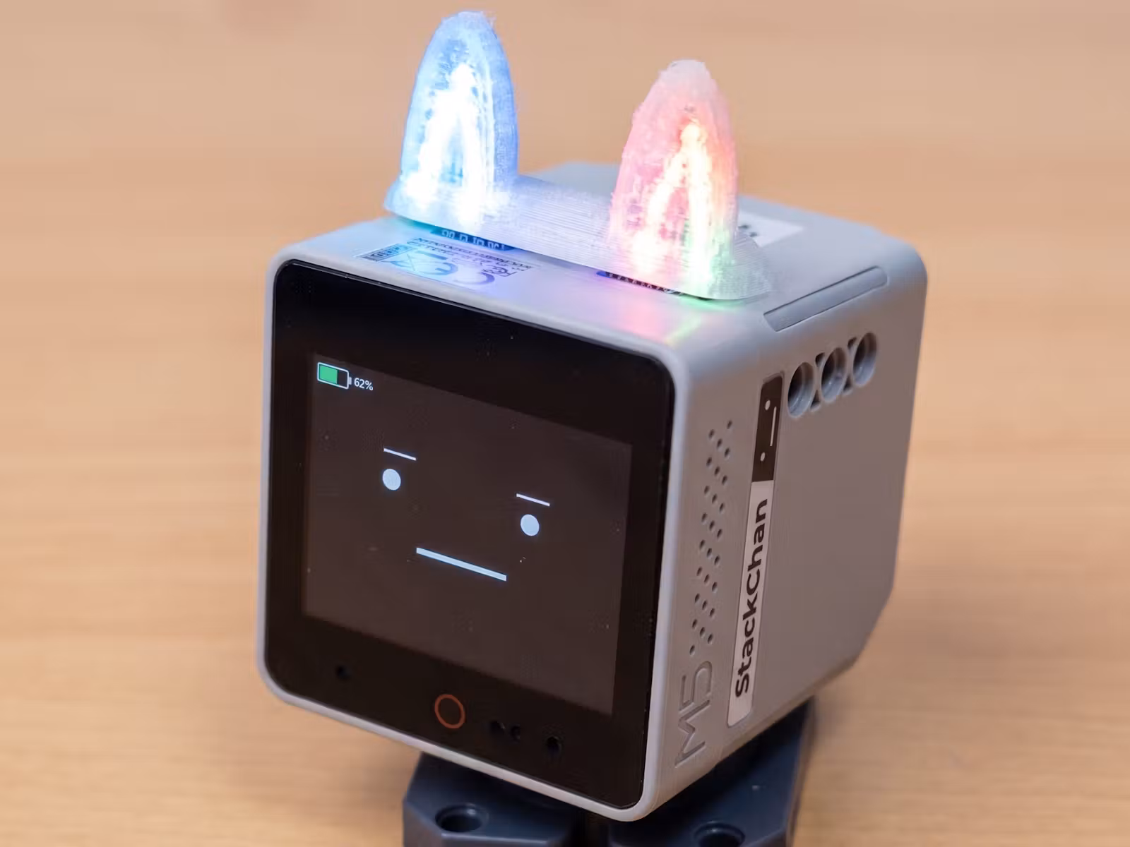 Control a Robot Arm With Stack-chan Firmware and a Single Wire