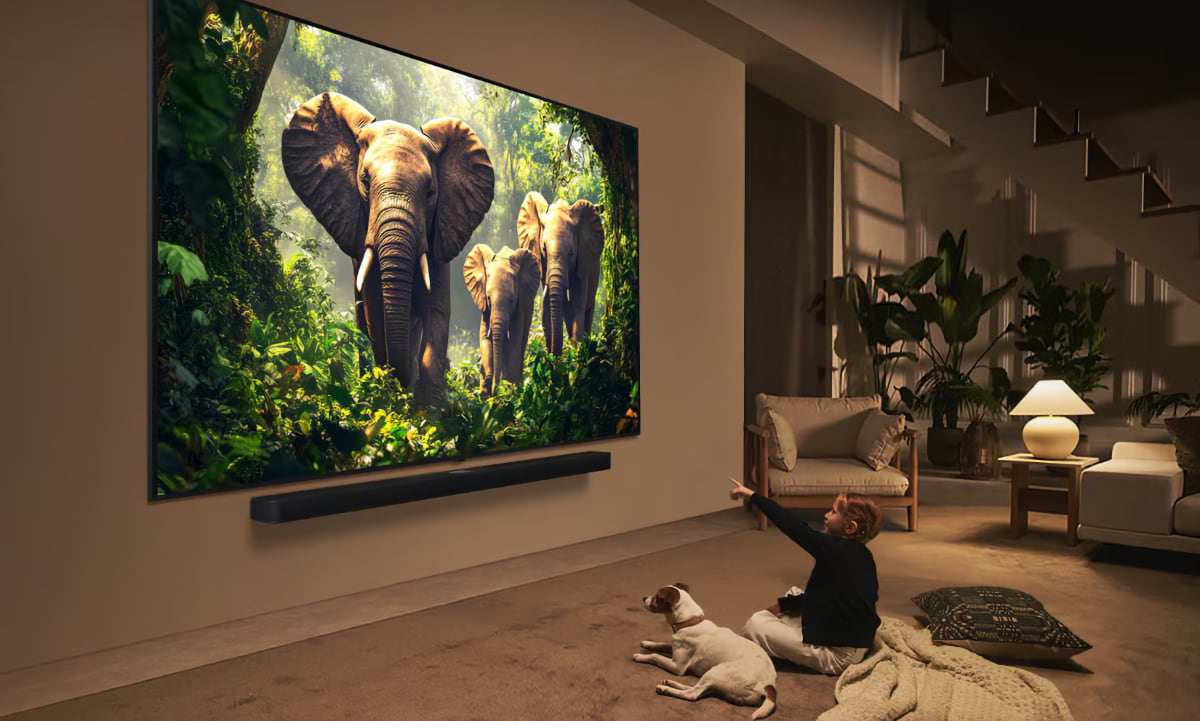 Luxury Wallpaper TVs Turn the Living Room Wall Into Architecture