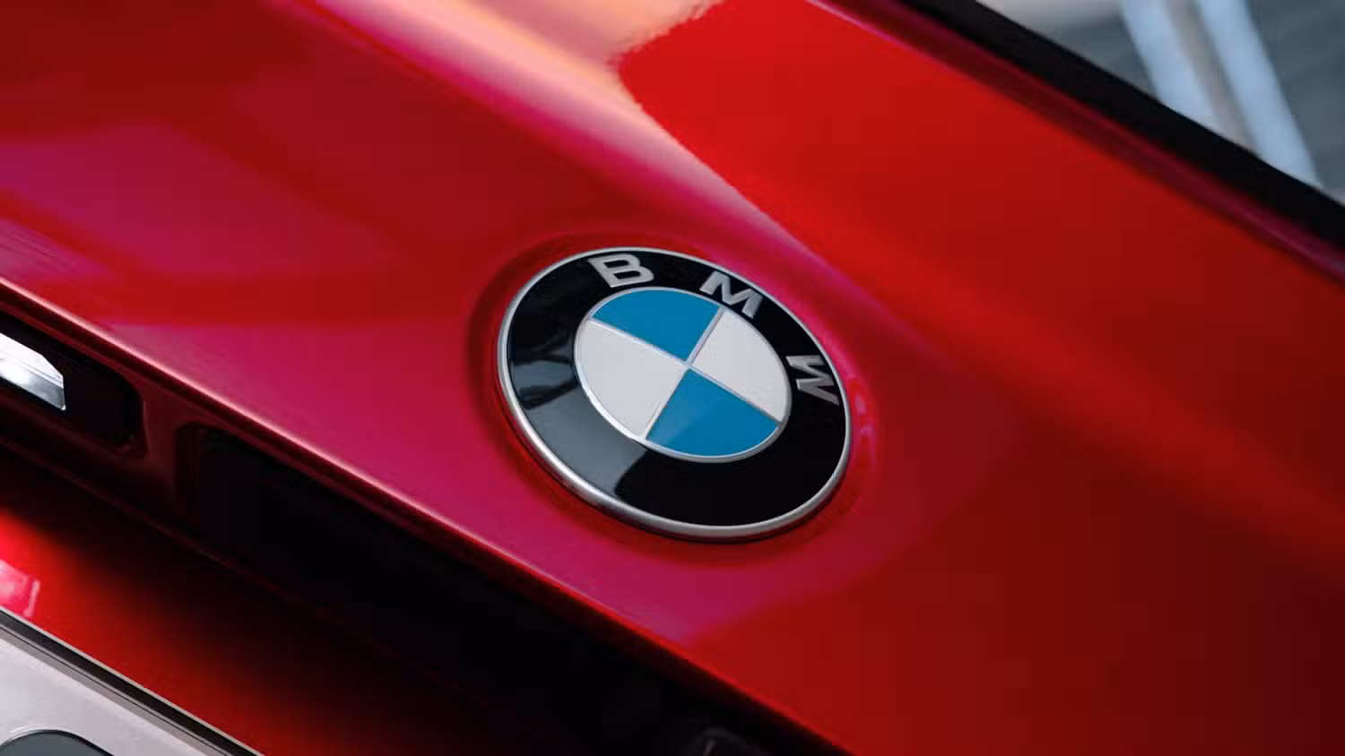 BMW M2 vs M240i: Paying More for Performance or Sense?