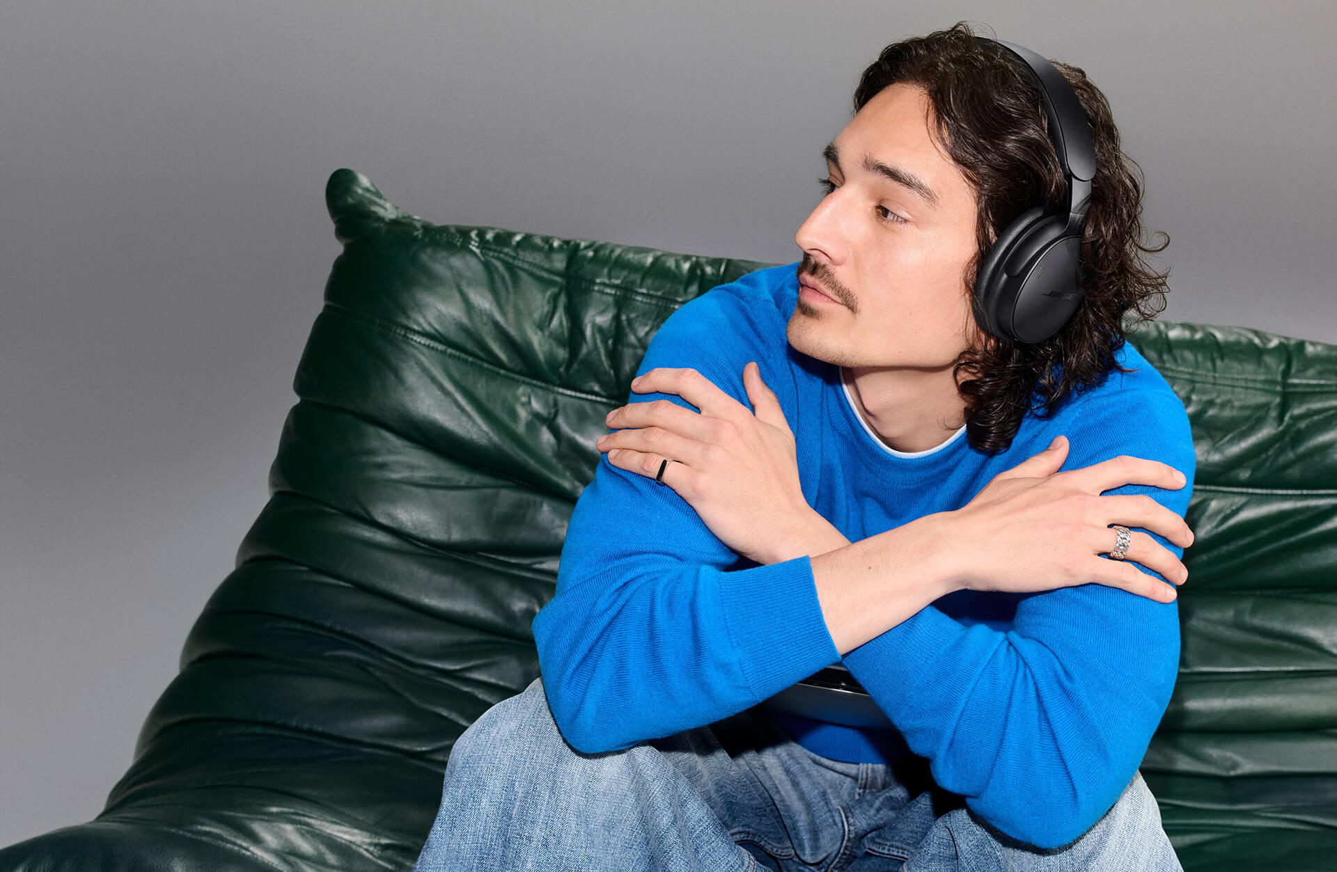 Bose QuietComfort Gen 2: nâng cấp chống ồn và âm thanh không gian đáng tiền