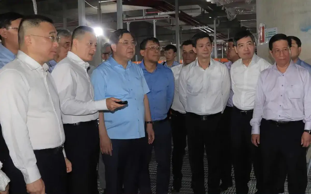 Phó Thủ tướng kiểm tra hạ tầng Phú Quốc phục vụ APEC