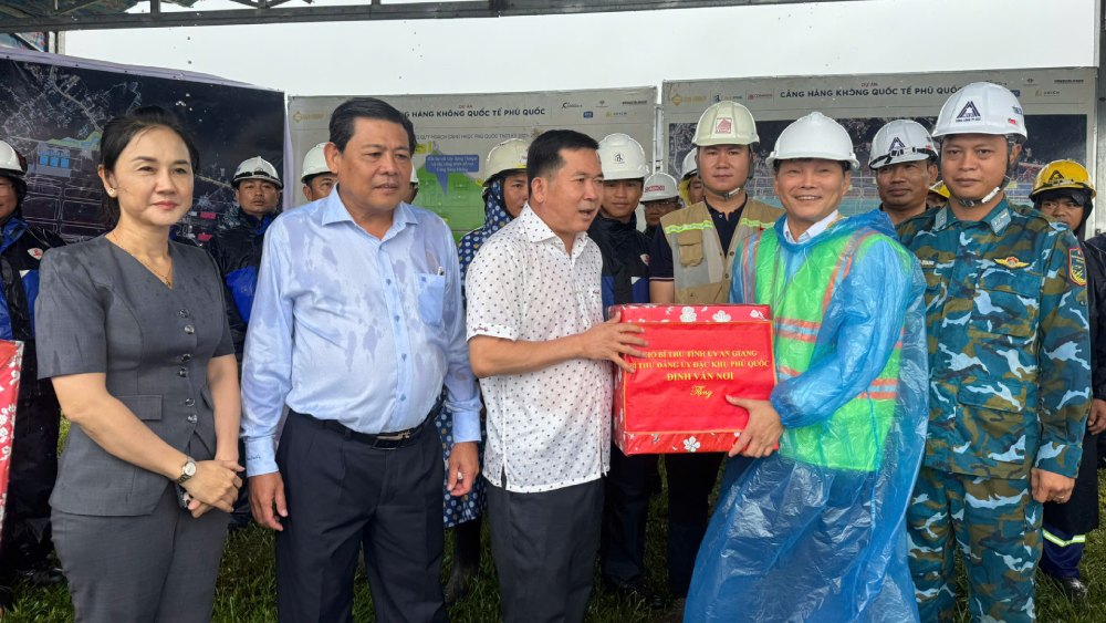 Sân bay Phú Quốc lập kỷ lục hành khách: cú hích cho tham vọng đặc khu du lịch