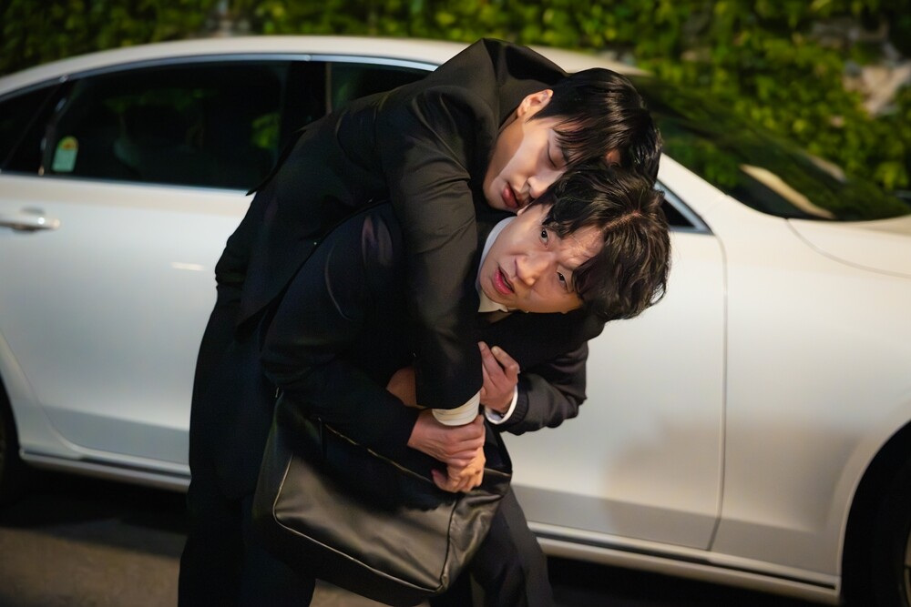 How a Fake Engagement Turns Electric in tvN’s Occult Romance