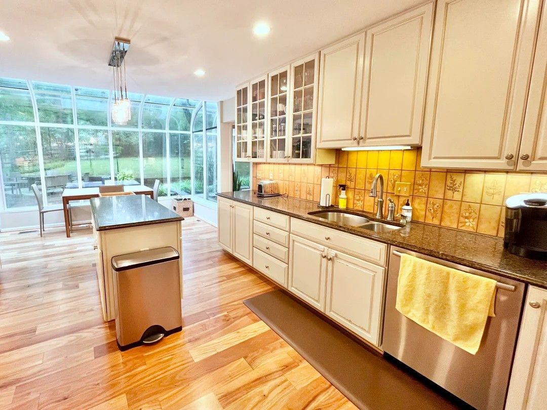 How Cabinet Color Changes Transform Dated Kitchens