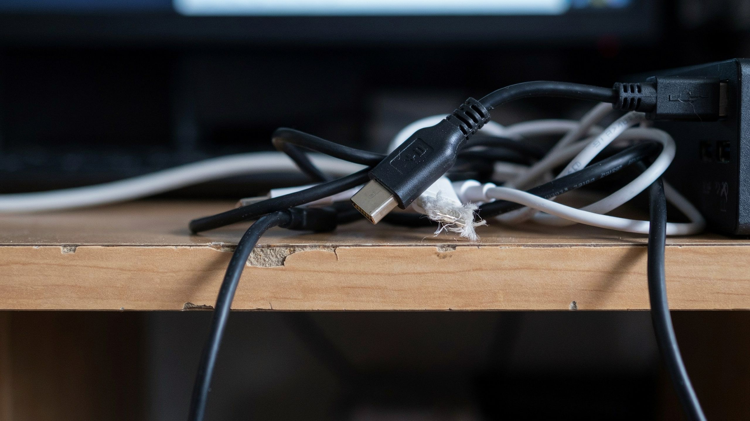 The Hidden Desk Clutter Quietly Stealing Your Focus