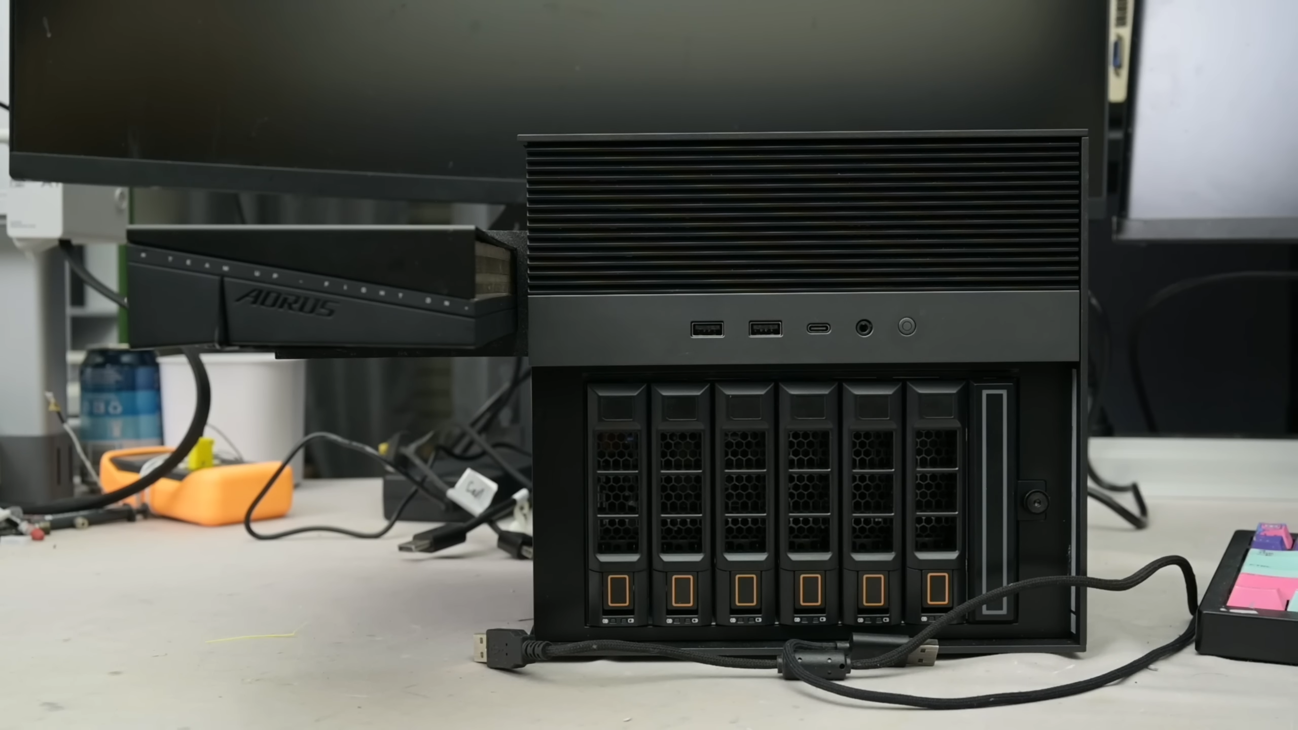NAS-to-Gaming Monster: Inside a Record-Breaking Frankenstein RTX Build