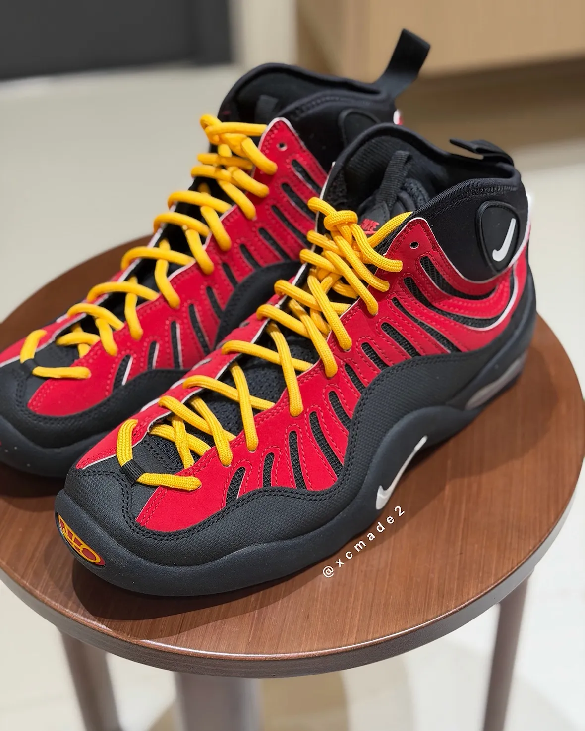 Nike Air Bakin OG Varsity Red Returns in Style