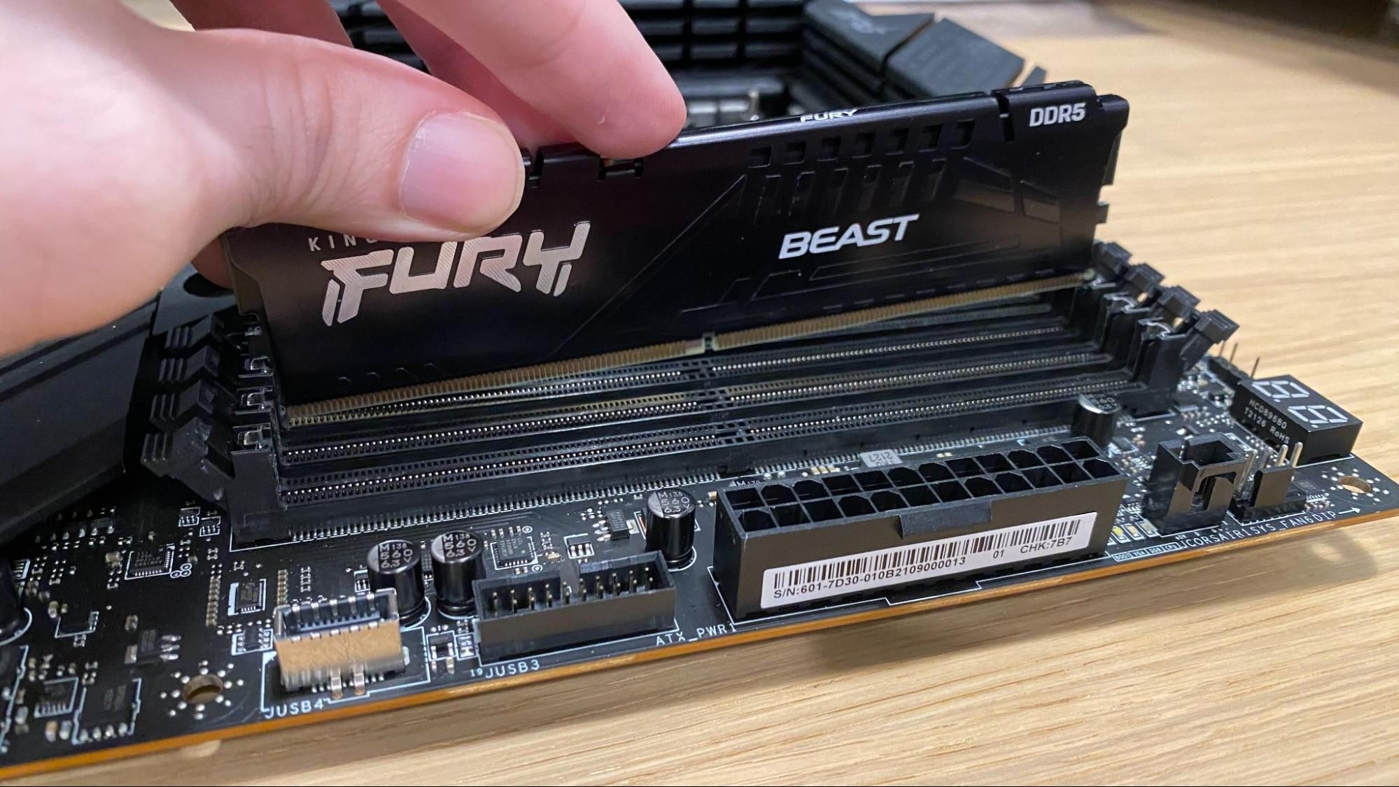 Microsoft’s Quiet RAM Reversal Exposes a Windows 11 Memory Problem