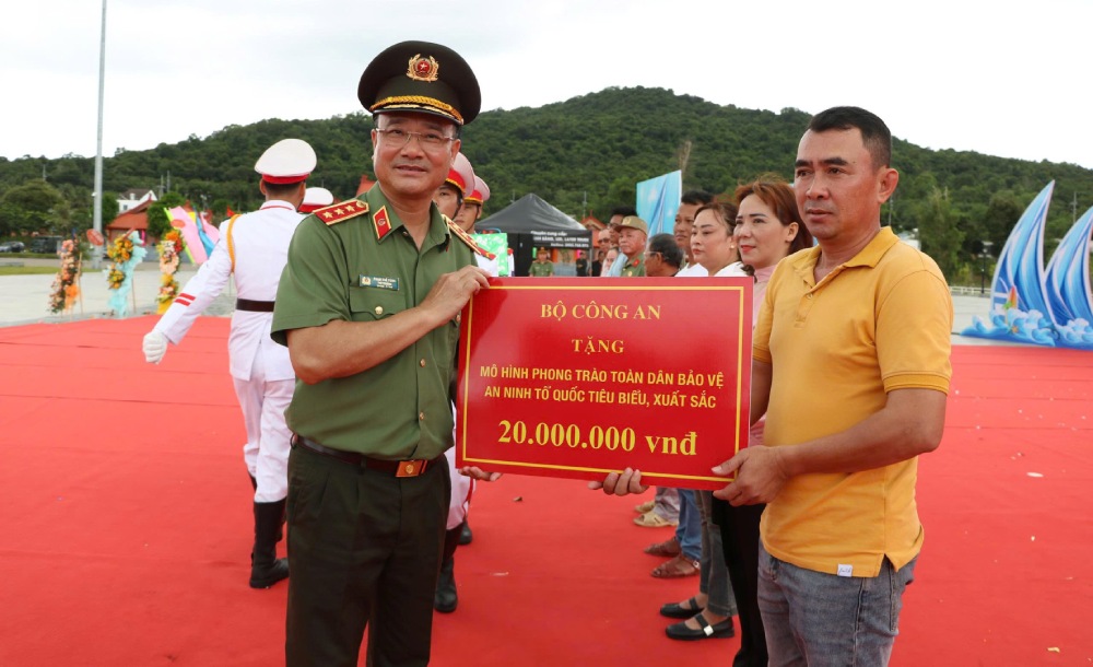 Phú Quốc xây dựng địa bàn an toàn giao thông chuẩn bị APEC
