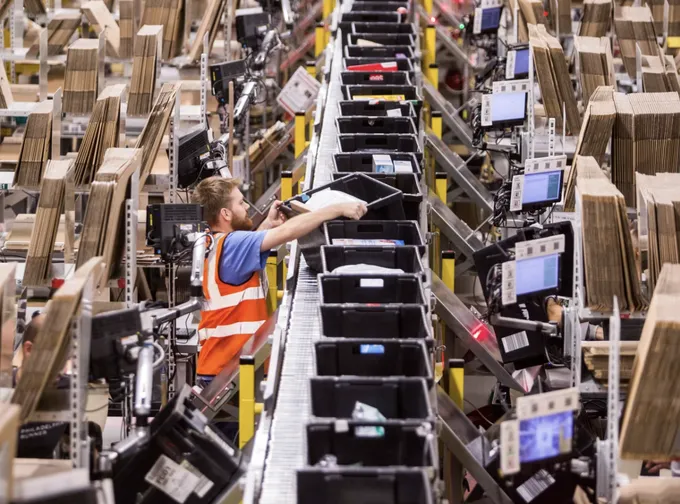 Amazon chạm mốc 3.000 tỷ USD: cú bật cho cổ phiếu công nghệ