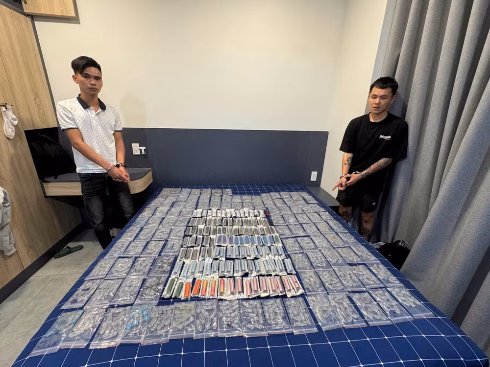Cảnh báo: Nhận biết tinh dầu giả và Pod Chill ma túy