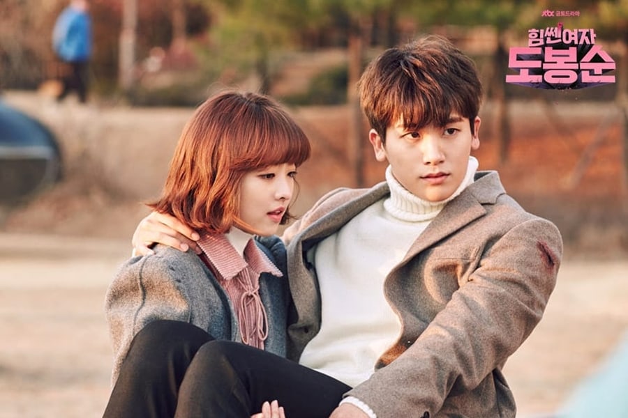 Những nguyên mẫu nam chính phim Hàn: ghen tuông, cuồng si và mộng tưởng fangirl