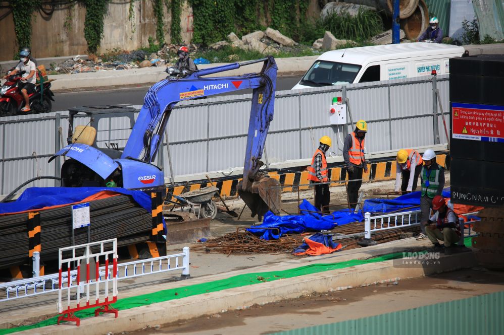 Metro số 2 tăng tốc: robot TBM sớm khoan hầm