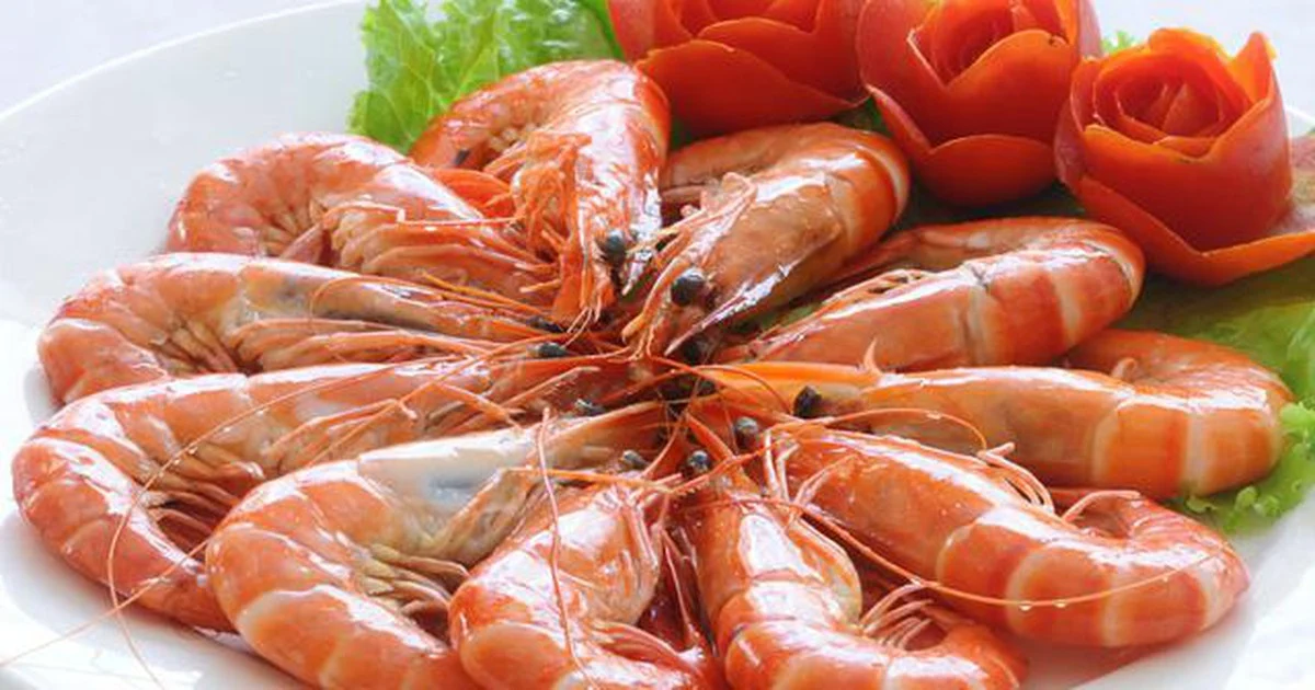 Vỏ tôm không phải “kho canxi”: ăn phần nào mới bổ xương?