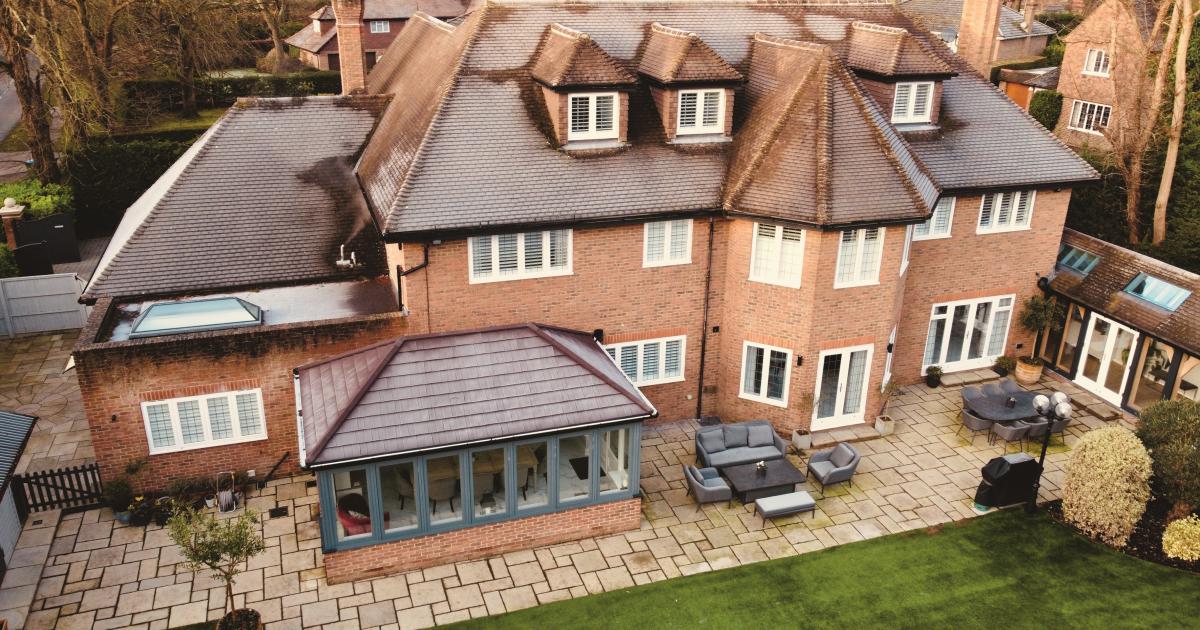 How Modern Sunrooms and Conservatory Upgrades Redefine Outdoor Living