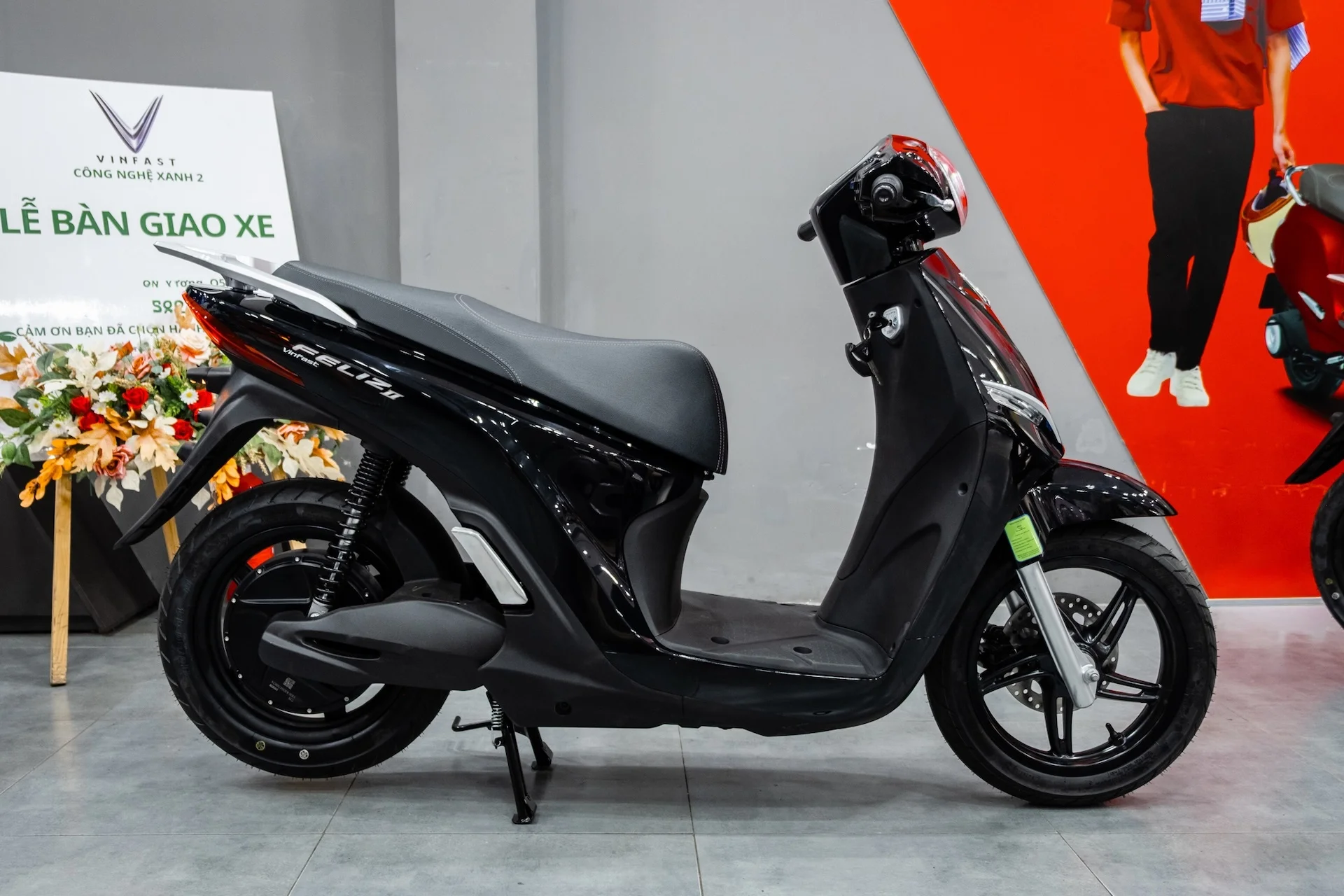 Bảo dưỡng xe điện VinFast chỉ vài trăm nghìn: Lợi thế rõ ràng trước xe xăng