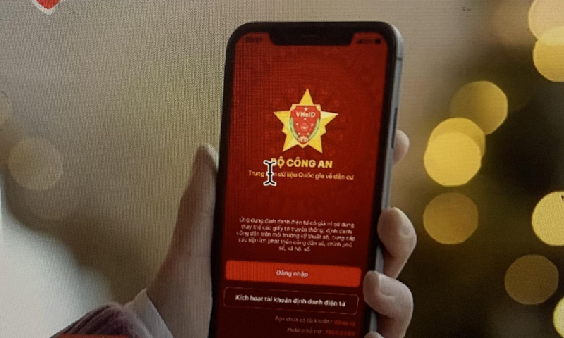Cảnh báo lừa đảo VNeID: Giả danh cán bộ, nhắm vào sổ đỏ điện tử và tài khoản ngân hàng