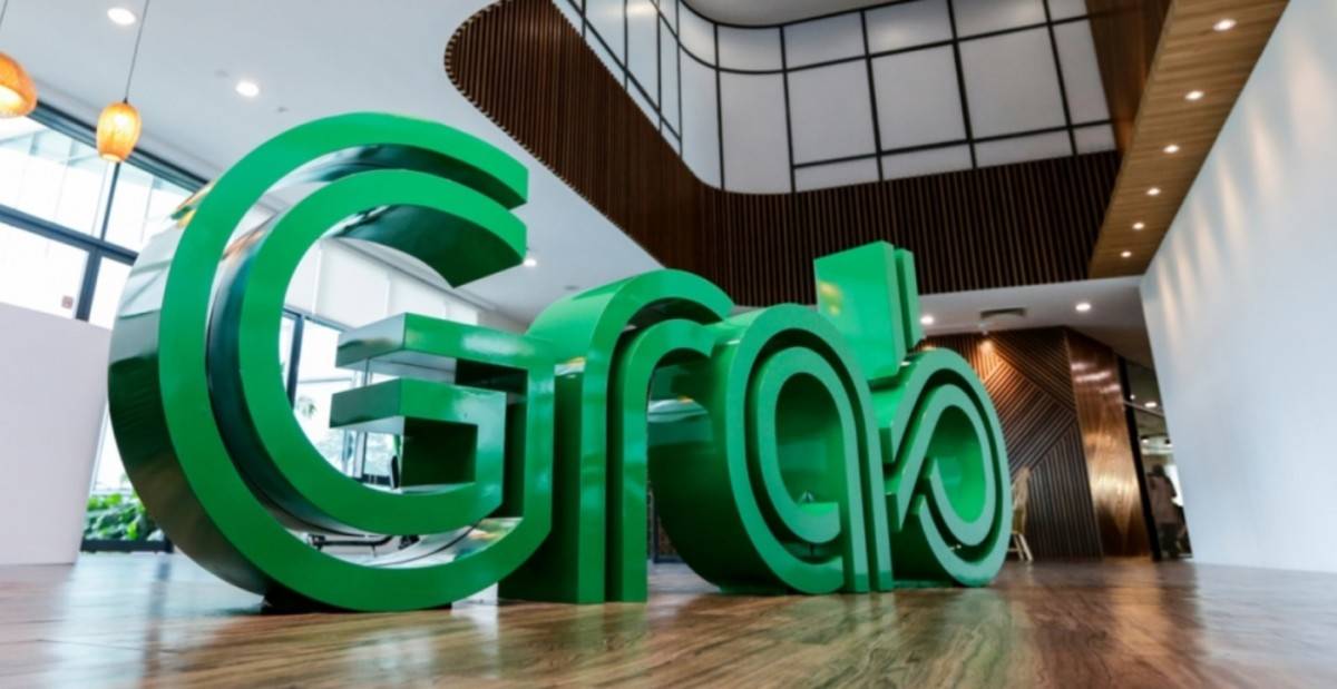 Grab bị phạt 1,36 tỷ đồng: Người dùng đang đánh đổi điều gì?
