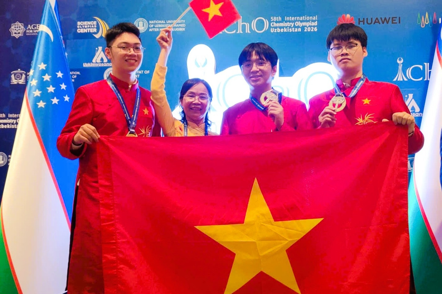 Đội tuyển Việt Nam giành 7 huy chương tại Olympic Trí tuệ nhân tạo quốc tế
