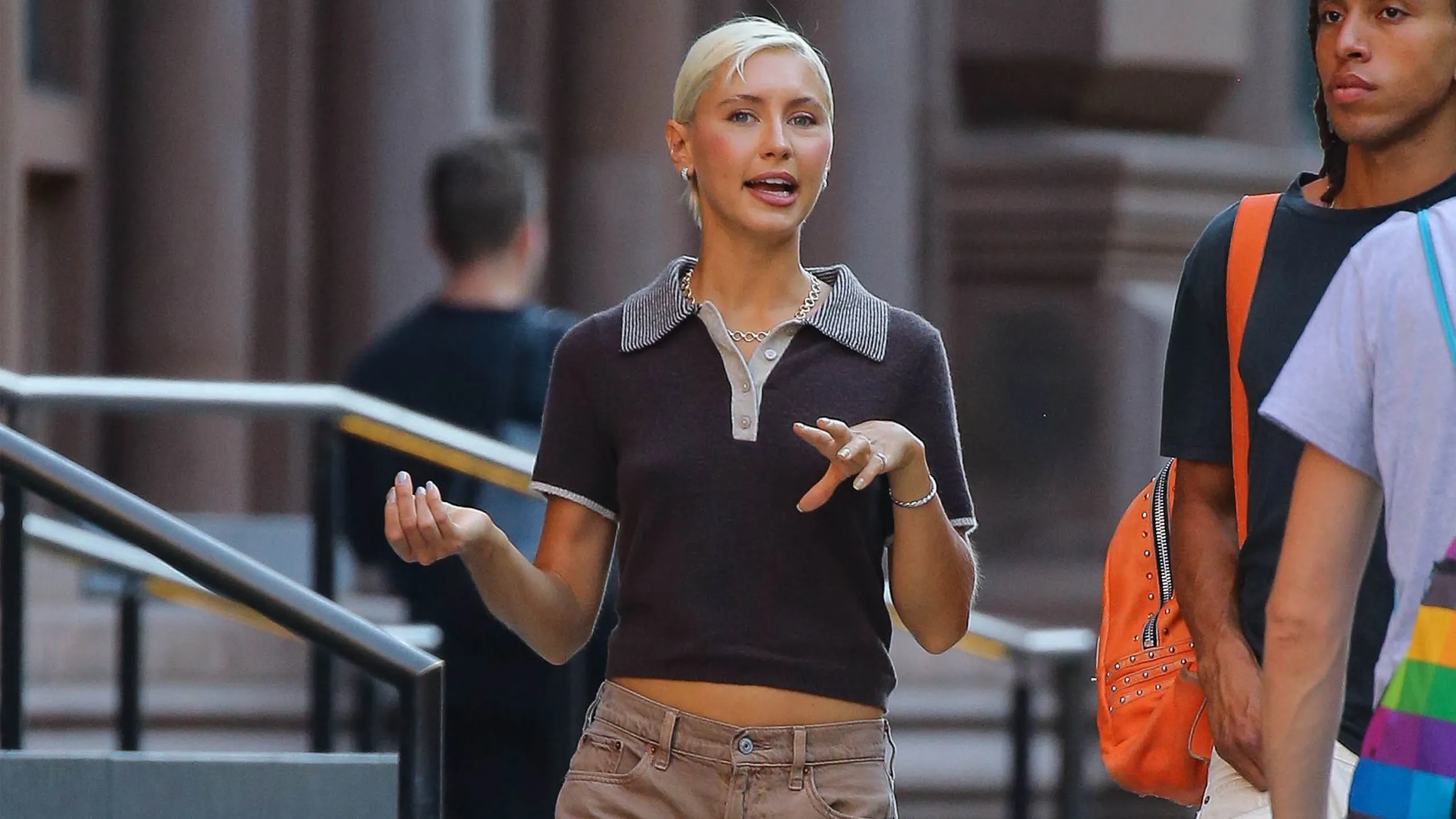 Beyond Blue: The Denim Colors Elevating Casual Outfits