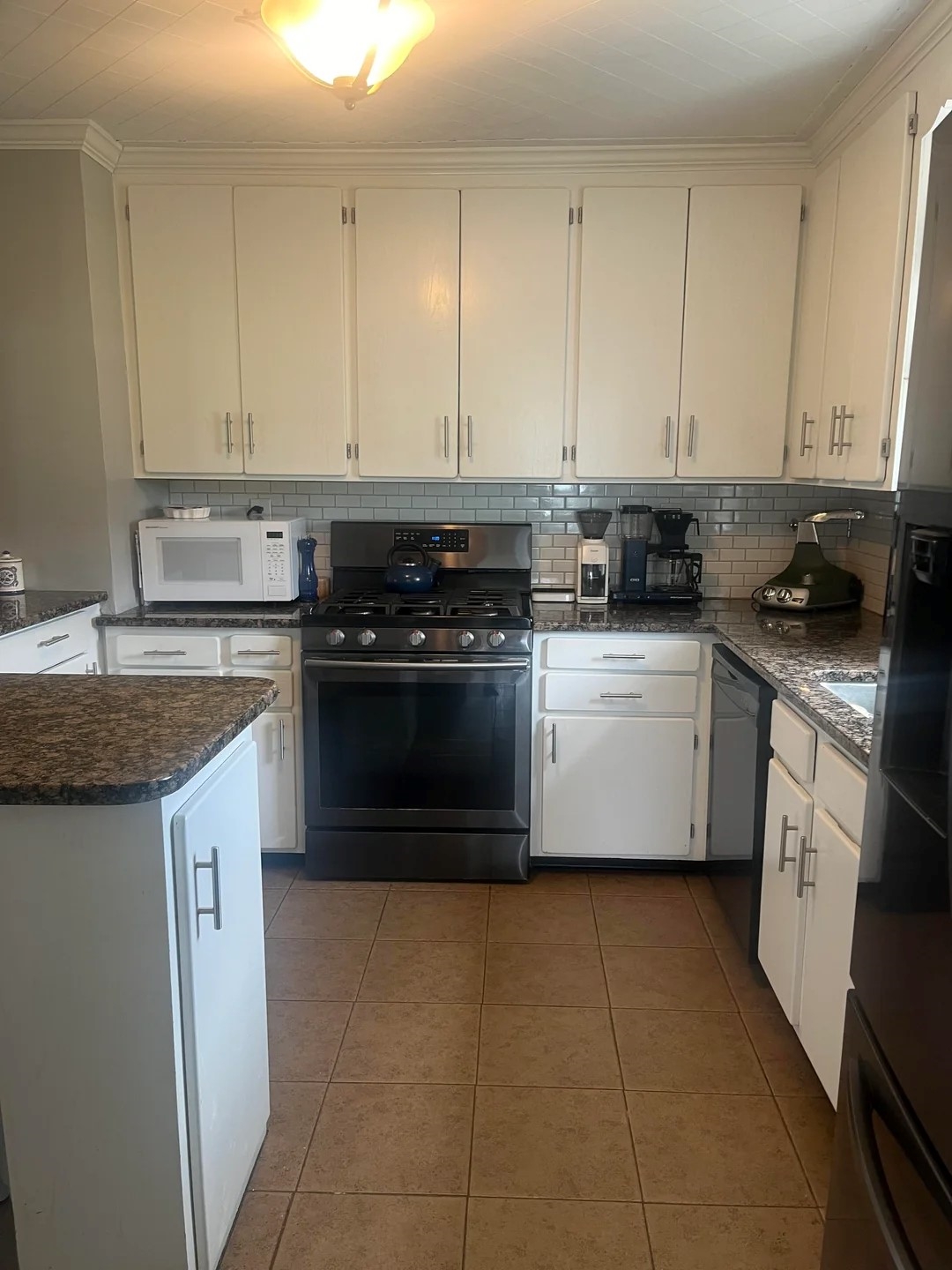 How to Transform Your Kitchen Look Without Moving Appliances
