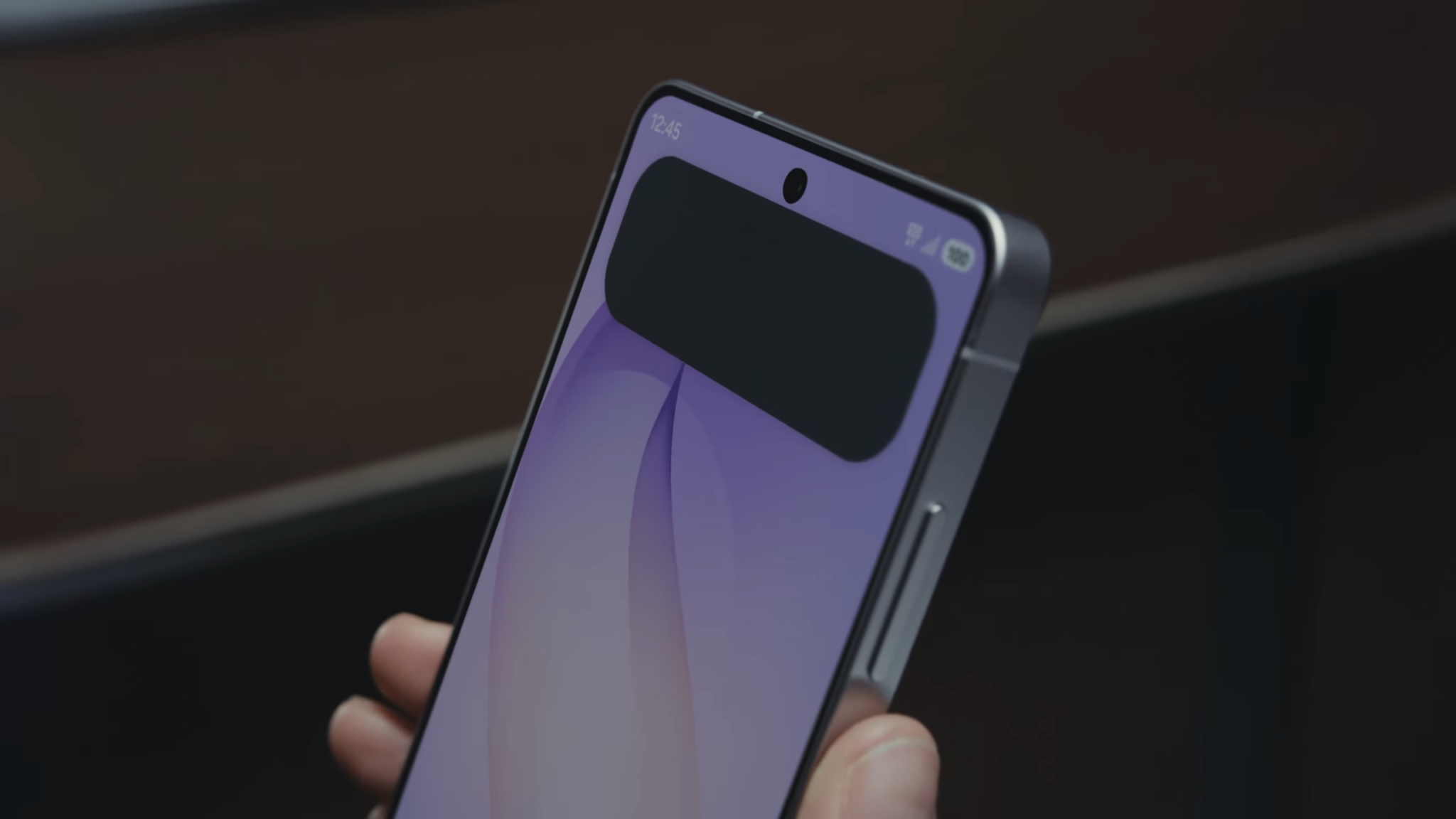 Upgrading From a Mid-Range Phone? When Flagships Are Worth It