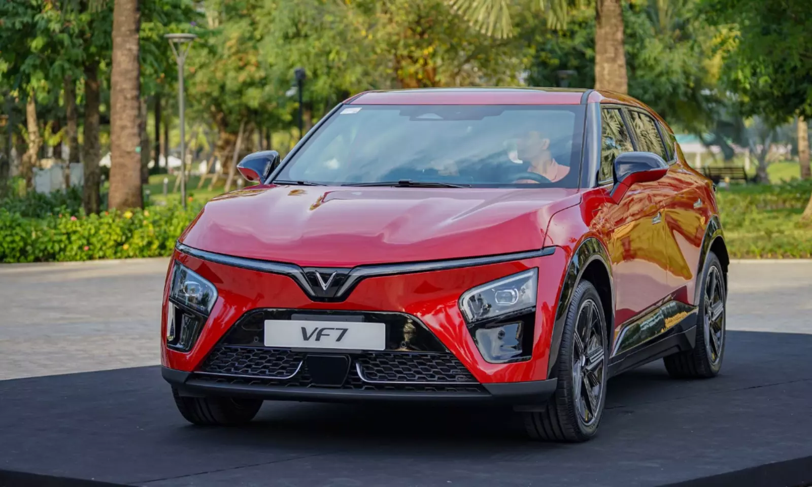 Bảng giá xe VinFast tháng 8: Chọn VF 6, VF 7, VF 8 hay VF 9?