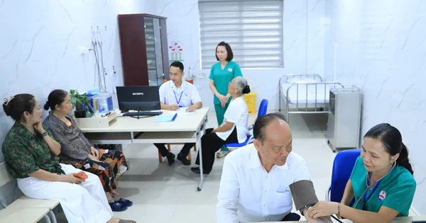 Từ chữa bệnh sang phòng bệnh: Bước ngoặt của y tế Việt Nam trong kỷ nguyên già hóa