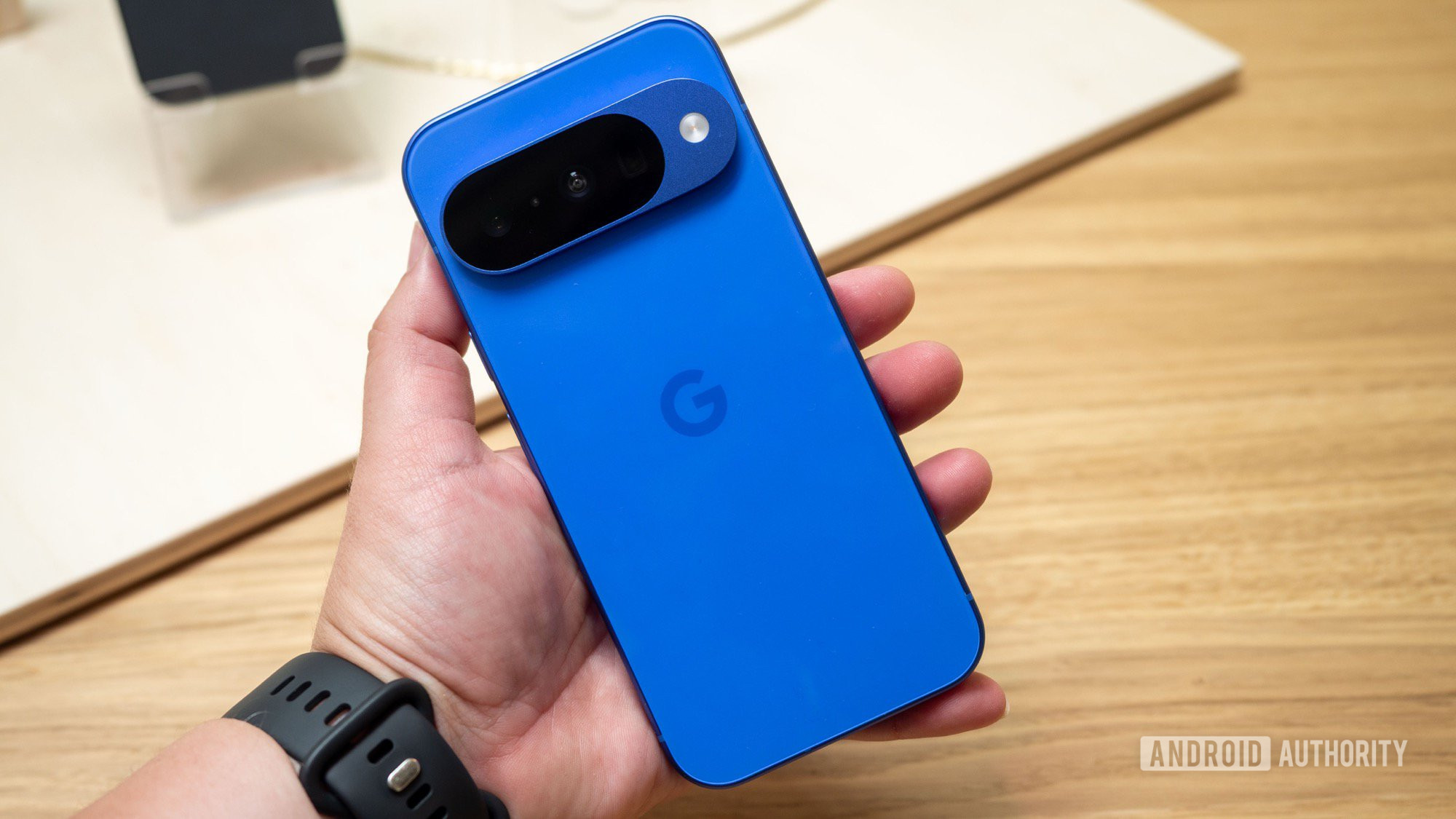 Pixel 10 vs Pixel 11: Mua thế hệ nào lúc này là khôn ngoan nhất?
