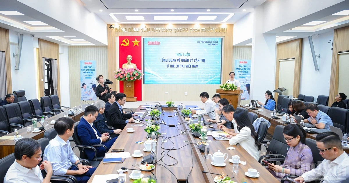 Thói quen hàng ngày khiến trẻ dễ cận thị: Cha mẹ cần sửa ngay
