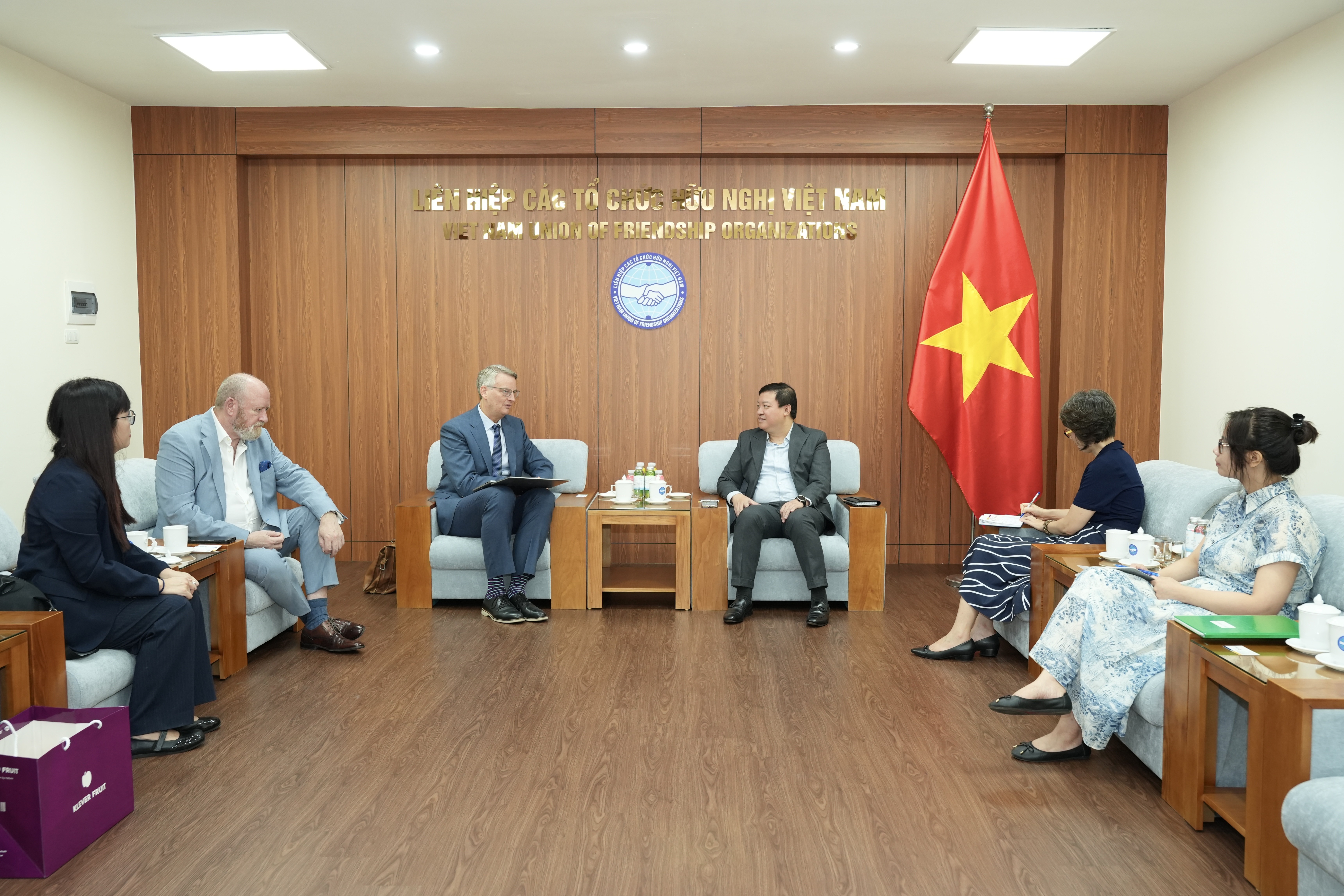 Địa phương Việt Nam cần làm gì để hút FDI từ Mỹ?