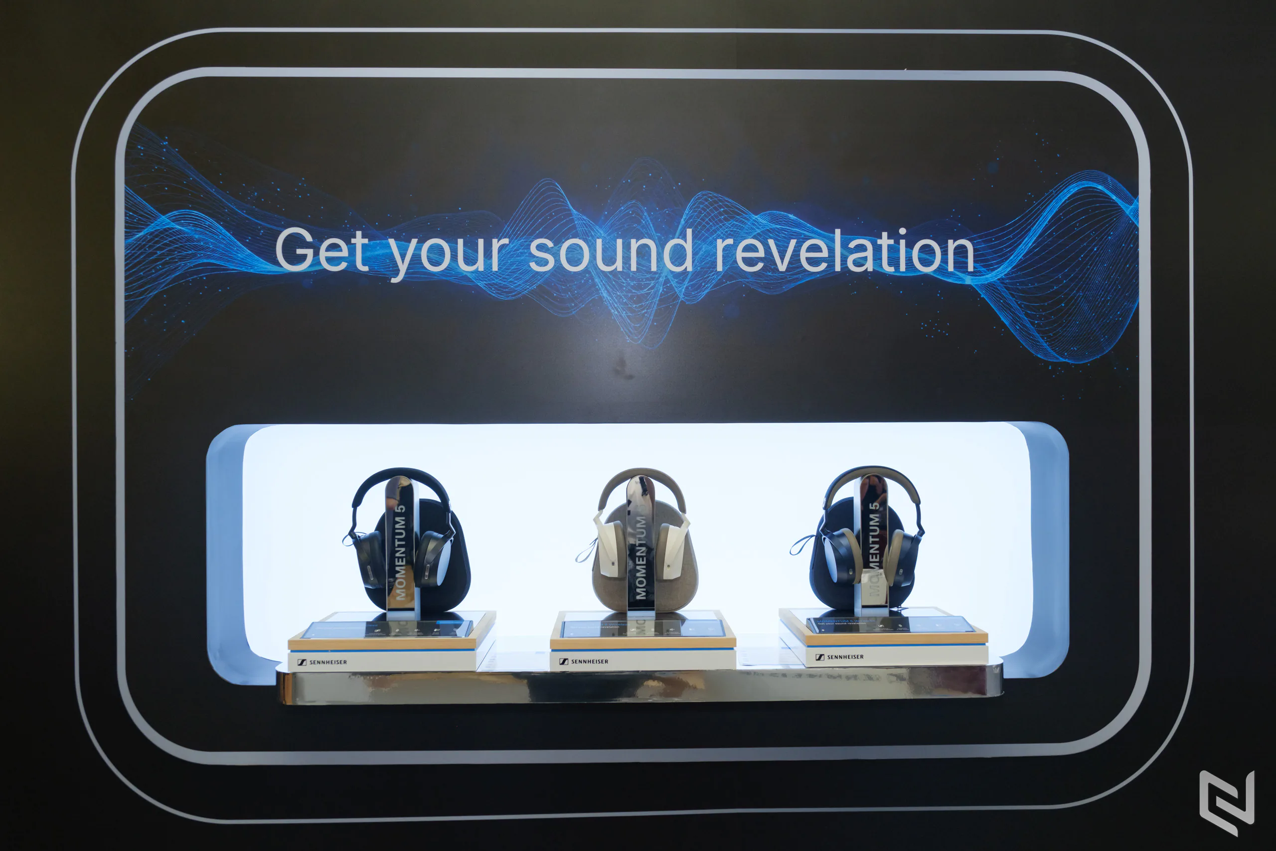 Sennheiser MOMENTUM 5 Wireless: Flagship tai nghe Dolby Atmos cho audiophile di động