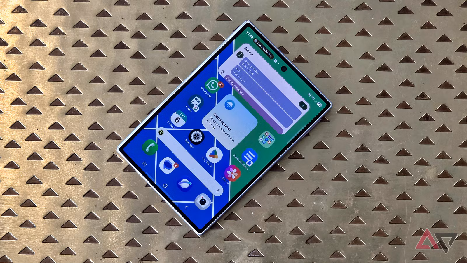 Biến màn hình chính Android thành trung tâm năng suất với widget và shortcut