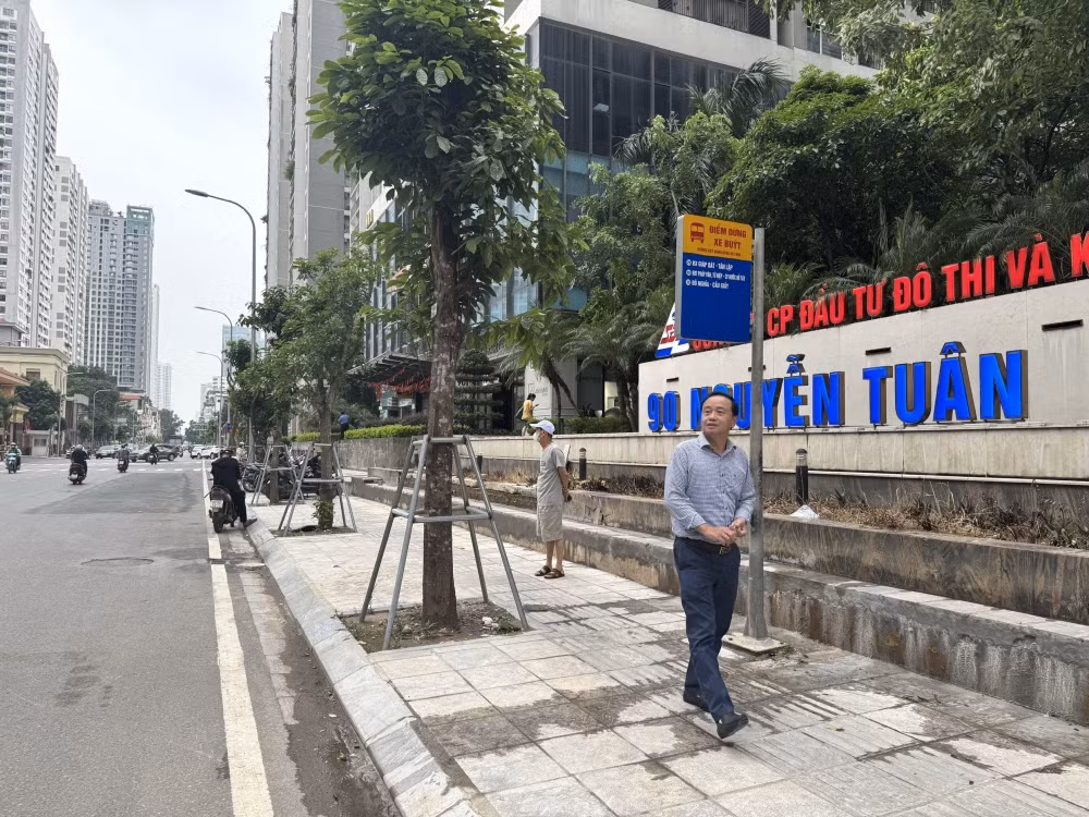 Hà Nội thử nghiệm không gian đi bộ thông minh gắn ẩm thực trên trục Thanh Thái – Khúc Thừa Dụ