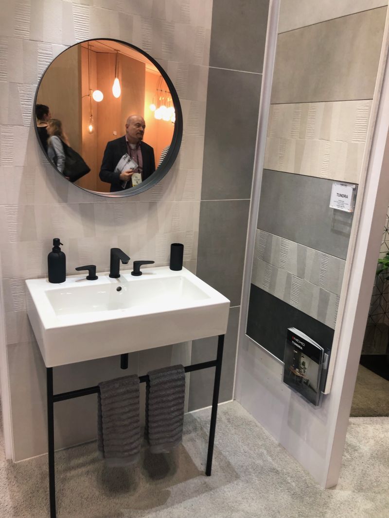 Beyond Chrome: Bathroom Faucet Finishes as Design Statements