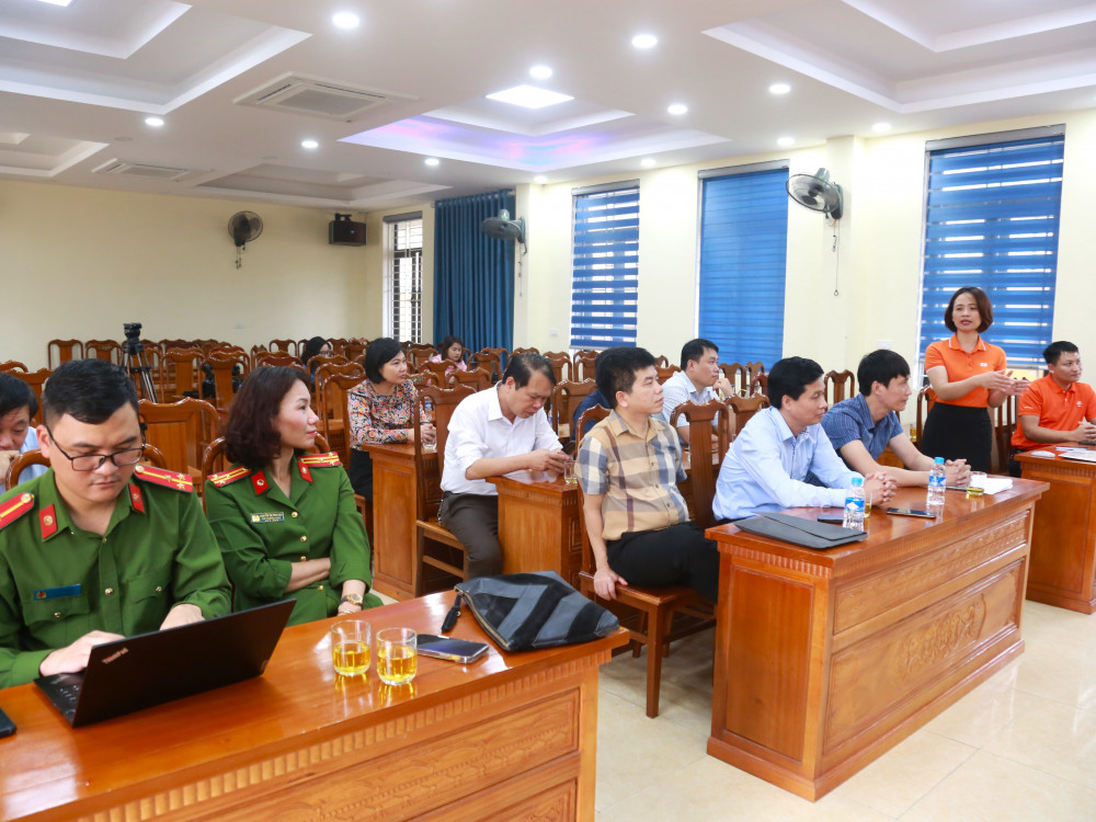 Thi tốt nghiệp THPT trên máy tính: Thách thức kỹ thuật và lời cảnh báo sớm