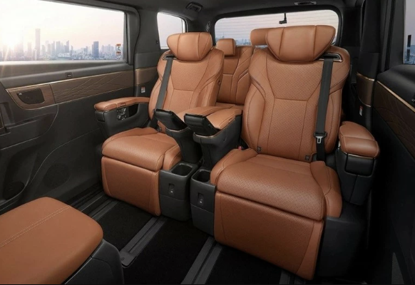 Toyota Alphard 2026 hybrid vs Nissan Elgrand: Đâu là MPV hạng sang cho gia đình hiện đại?