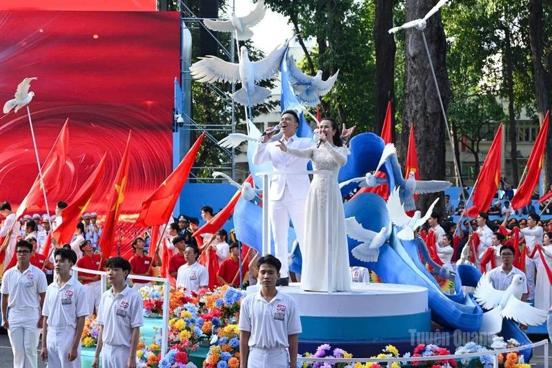 Thế hệ trẻ đổi mới âm nhạc yêu nước